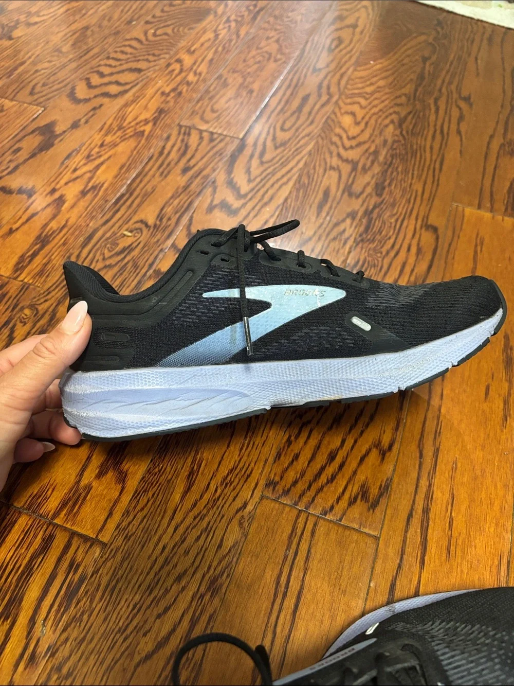 Brooks Launch 9 running shoes Size: 8.5